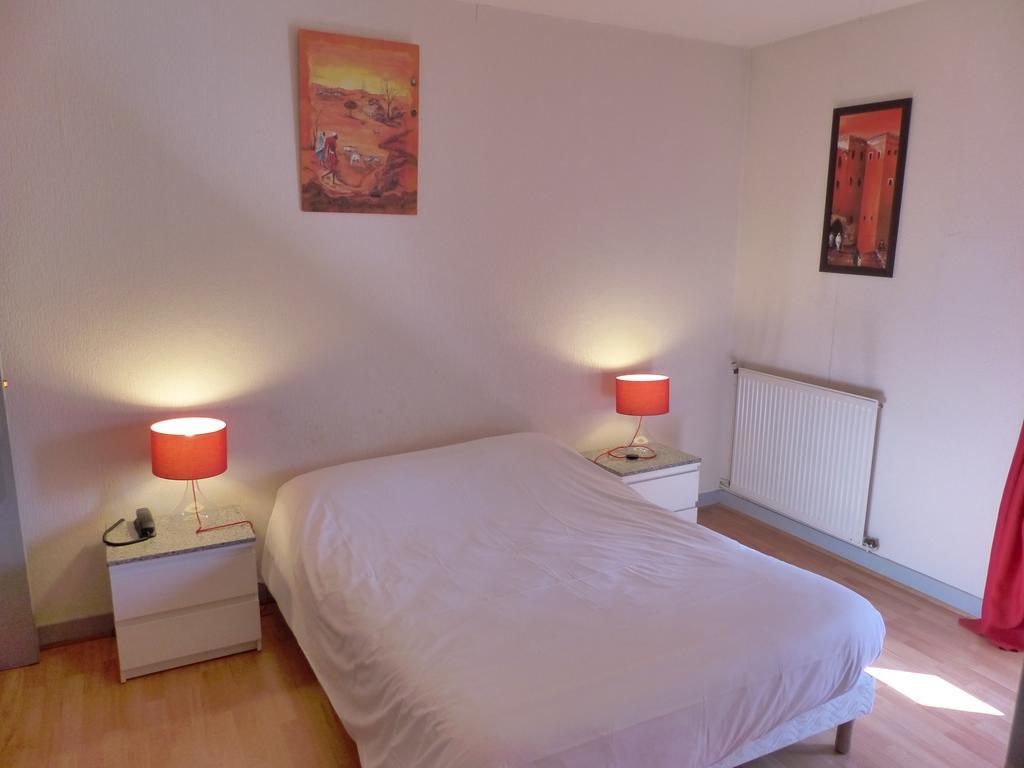 Logis Hotel Au Croissant Buzançais 외부 사진