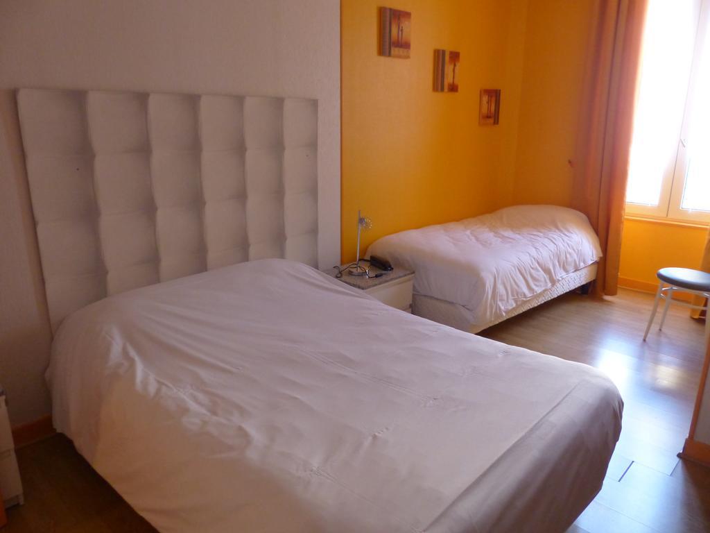 Logis Hotel Au Croissant Buzançais 객실 사진