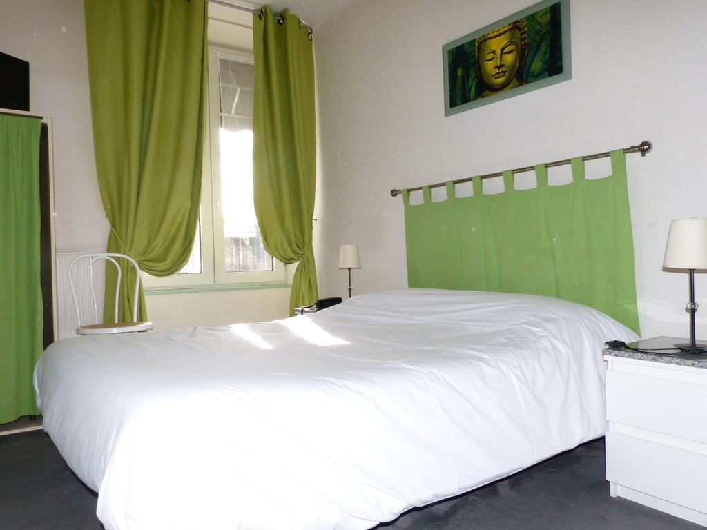 Logis Hotel Au Croissant Buzançais 외부 사진