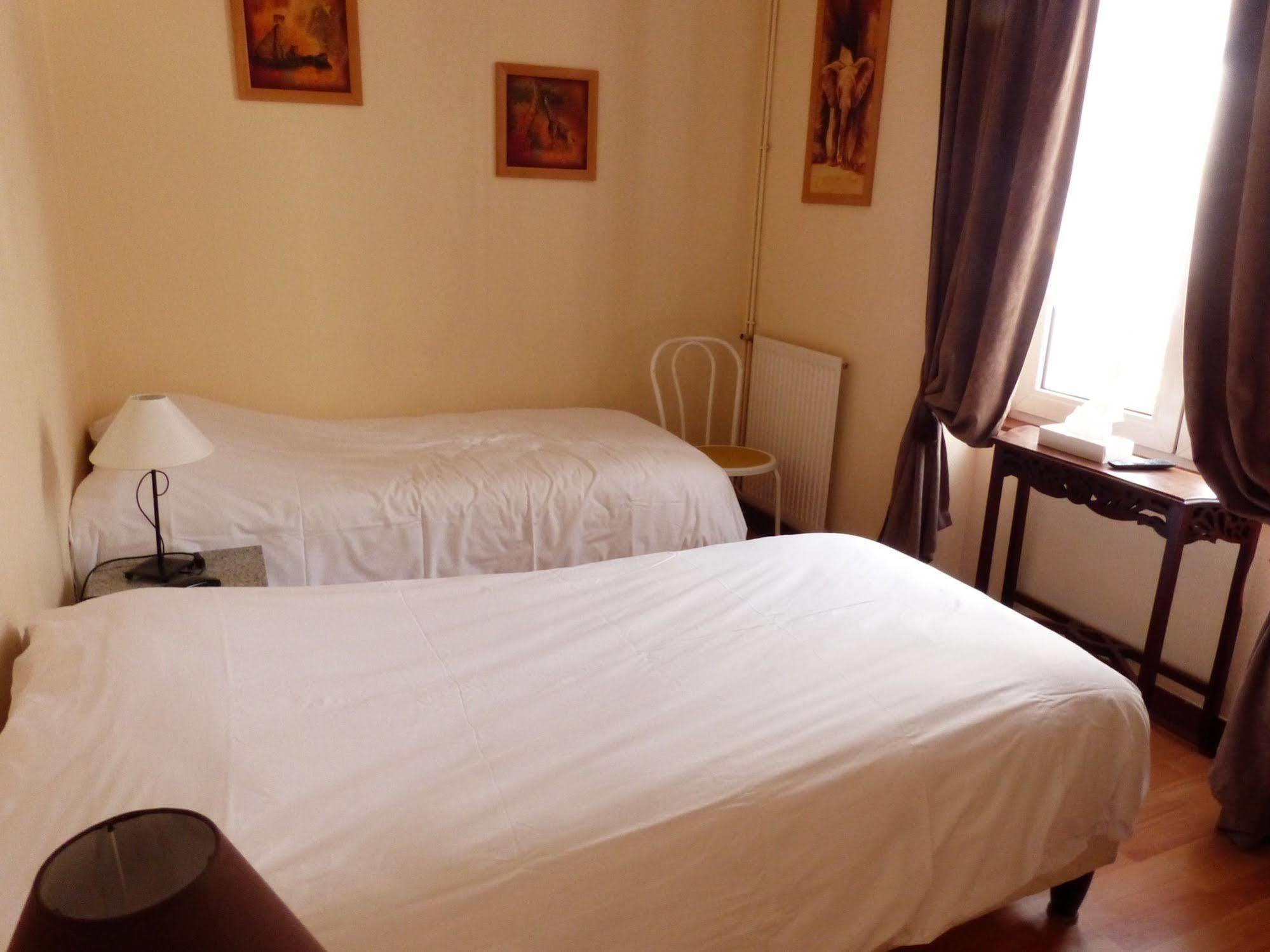 Logis Hotel Au Croissant Buzançais 외부 사진