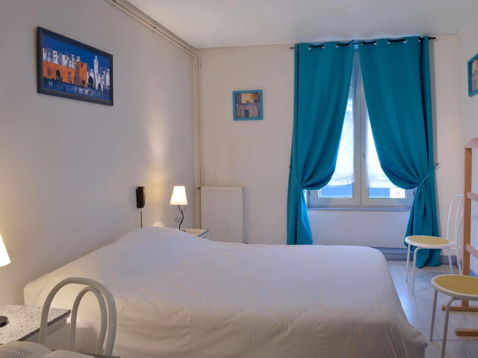 Logis Hotel Au Croissant Buzançais 외부 사진